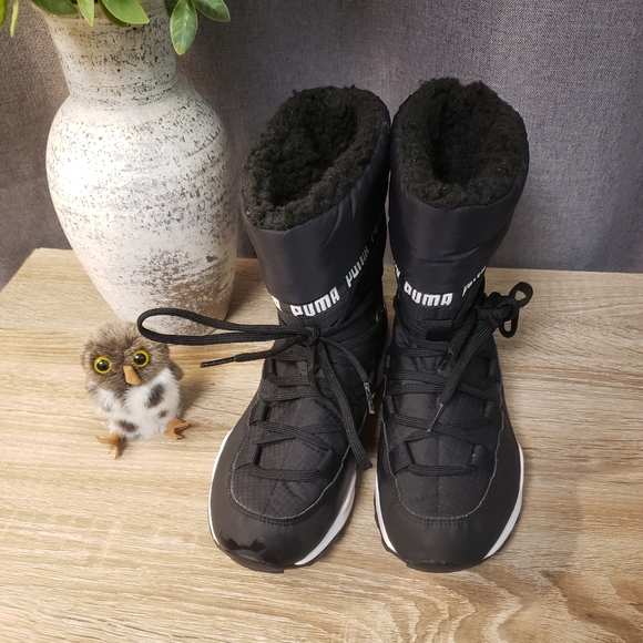 Puma size 5 shoes - Picture 2 of 9